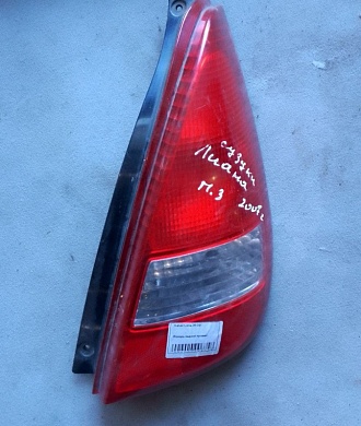 Фонарь задний правый Suzuki Liana